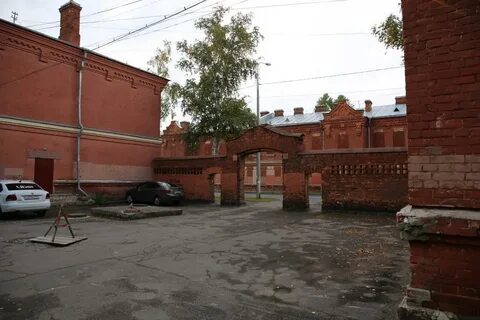 Александровская 17