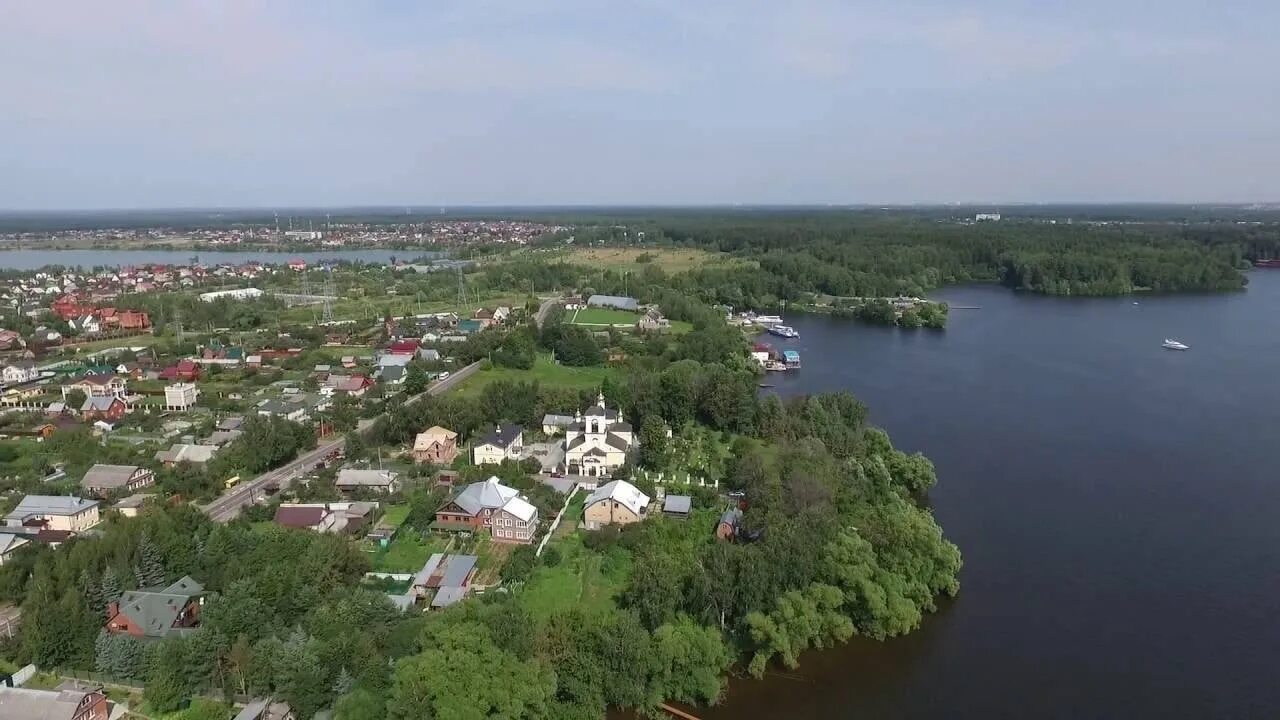 Троицкое московская область фото. Храм в селе Троицкое Мытищинский район. Село Троицкое Мытищинский район. Клязьминское водохранилище Троицкое. Храм в Пирогово Мытищинский.