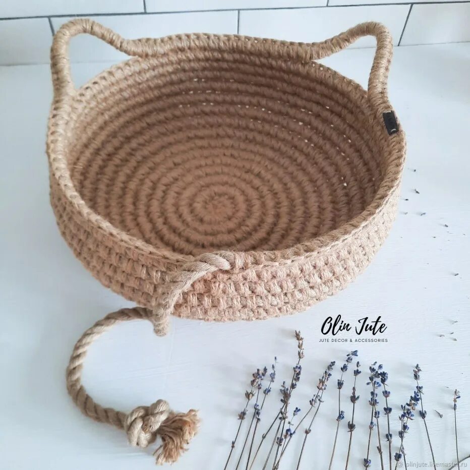 Лежанка из джута. Лежанка из джута для кота. вязаные лежанки для котов. корзина для кошки из джута. вязаная лежанка для кошки.