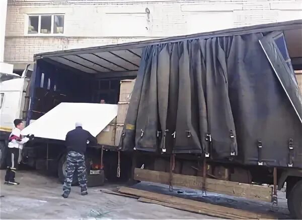 Разгрузка биг бэгов погрузчиком. Разгрузка автомобиля. Погрузка и разгрузка. Эп 1616 погрузчик. Погрузка разгрузка 1 тонны.