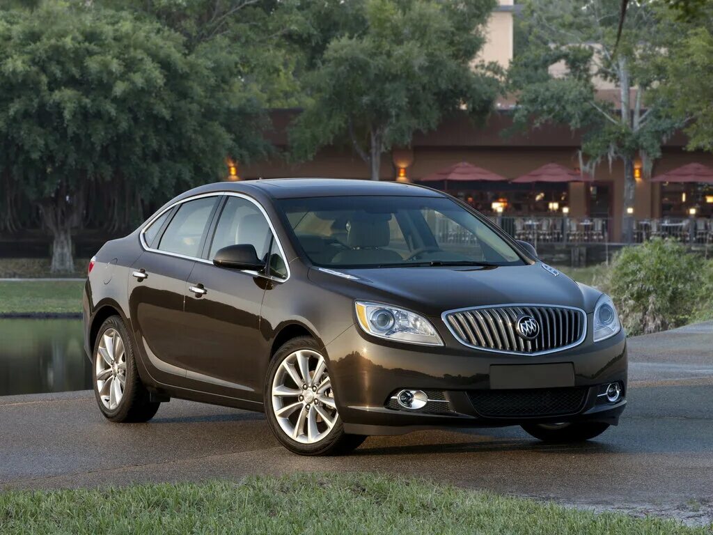 Buick LaCrosse рестайлинг 2013, 2014, 2015, 2016, седан, 2 поколение технические