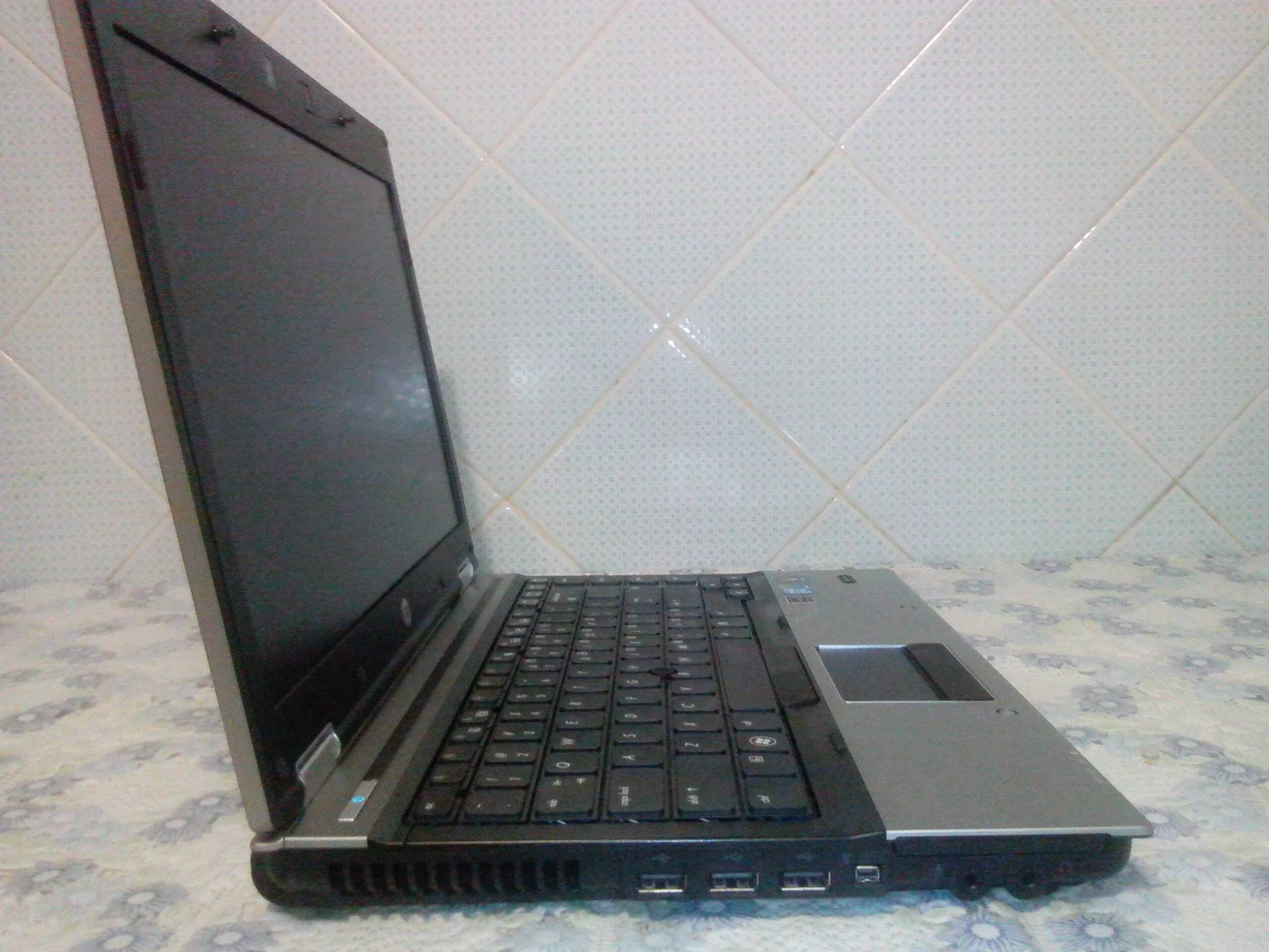 Dell 620. Бэушные ноутбуки 5000. Продаются ноутбуки. Ноутбук б у в москве недорого. Барахолка ноутбуков.