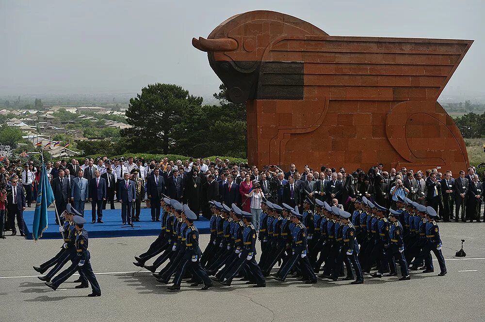 Вооружённые силы армении 2022. 21. Военная форма армении. Армения 28. Парад в сардарапате.