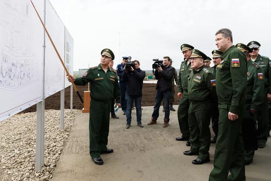 Командир мотострелковой дивизии. Шойгу 150 мотострелковая дивизия. штаб 150 мотострелковой дивизии. 150 дивизия министерство обороны?. 150 мсд ростовская область командование.
