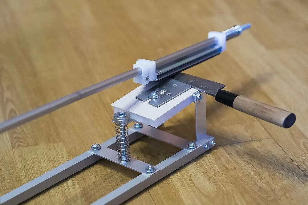 Приспособление для ножей. Приспособление для заточки ножей proxxon. точилка для ножей apex. держатель брусков apex для точилки. точилка для ножей apex с магнитным держателем.