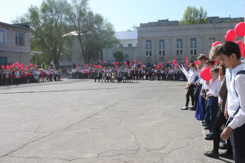 Директора школ энгельса