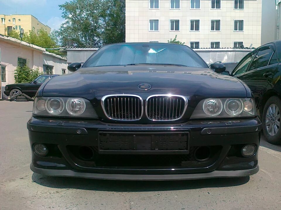 Бампер бмв 39. Губа бмв е39. bmw e39 губа. губа zender e39. губа на передний бампер bmw e39.