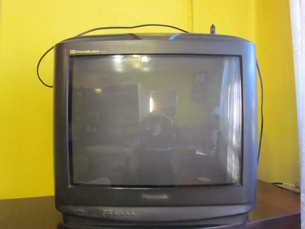 Телевизор 2001 года. Samsung tv 2001. Samsung tv 2001. Телевизор 2001 года. Телевизор самсунг кинескопный 2000.
