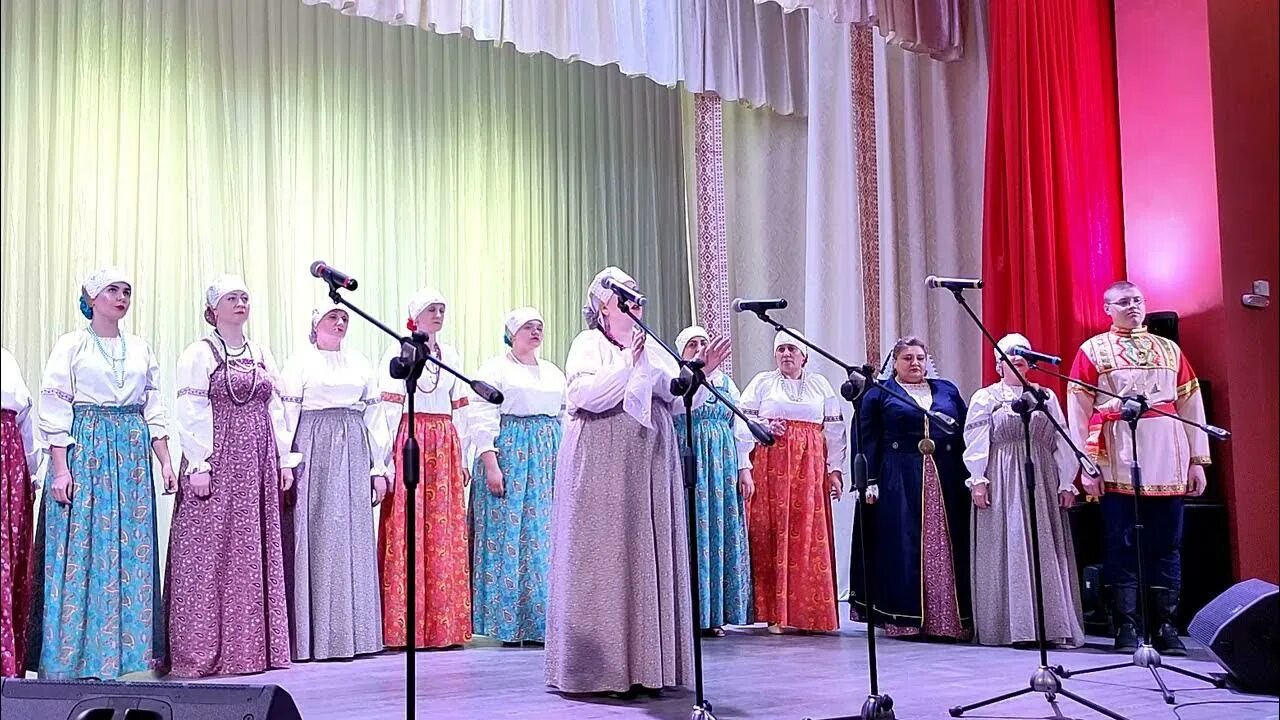 Черный ворон казачья. Ойся московский казачий хор. Черный ворон оренбургский хор. Белый тополь белый клен. Черный ворон оренбургский хор.