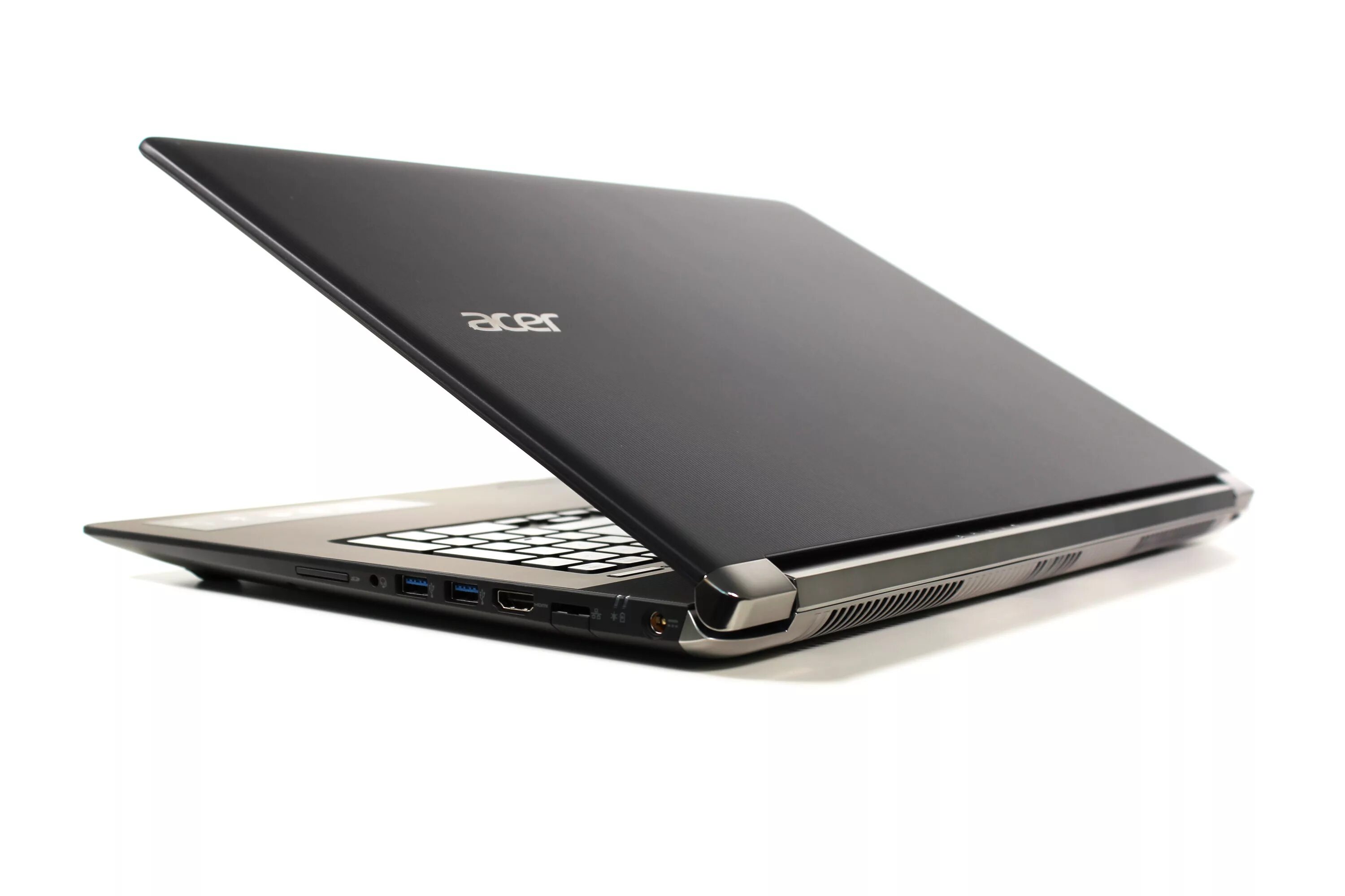 Ноутбук aspire черный. Acer Aspire v17 Nitro. Aspire v17 Nitro Black Edition. Acer Nitro 17. Acer Aspire Nitro 3.