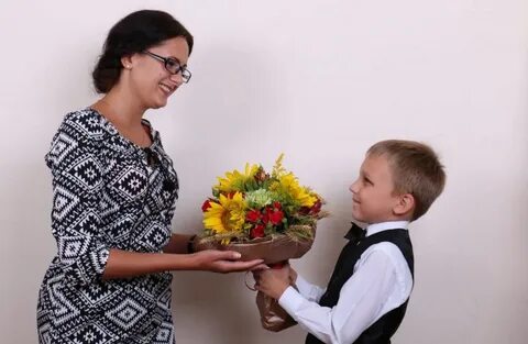 Воспитатель цветов