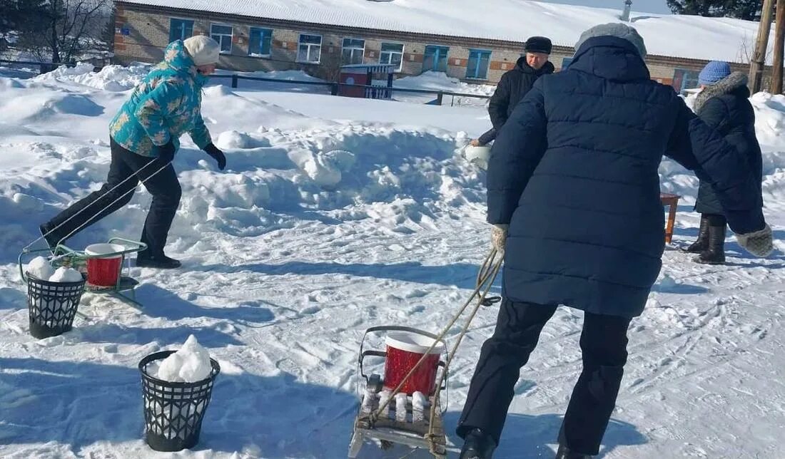 Программа старшее поколение. Уличные забавы на масленицу. В ярославле программу мороз потехам не помеха. Фото домов в зимнее время. В ярославле программу мороз потехам не помеха.
