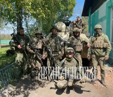 Российские войска окружили новоселидовку