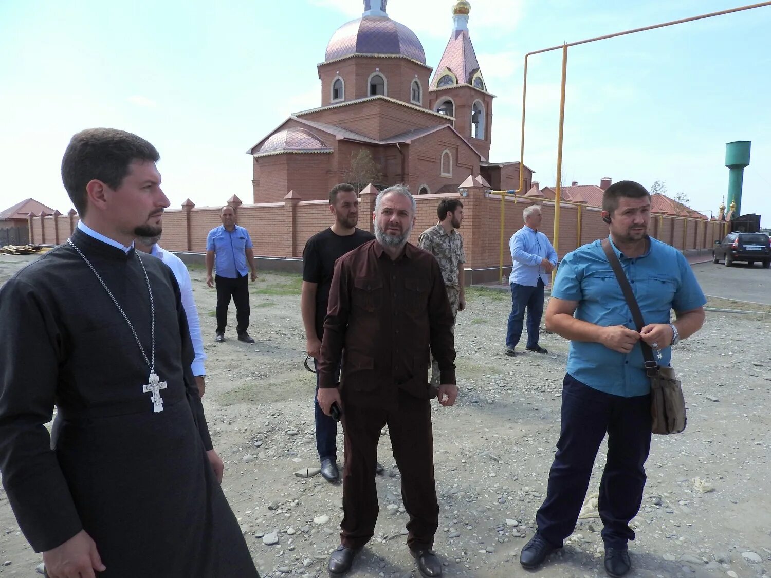 Погода чеченской республики сегодня. Станица Шелковская Чеченской Республики. Станица Шелковская Чеченской Республики Церковь. Чеченская Республика Шелковской район ст. Шелковская. Мечеть Шелковского района Чеченской Республики.