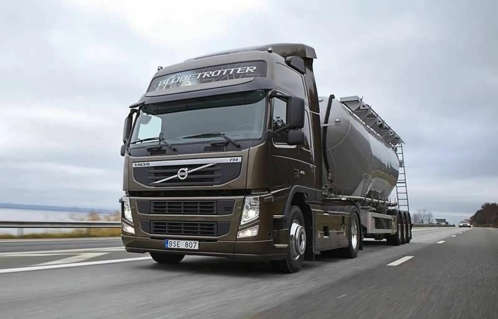 Авито volvo fh. Вольво ФМ 7. Volvo fm Truck. Volvo магистральный тягач. Volvo fm 7 2021.