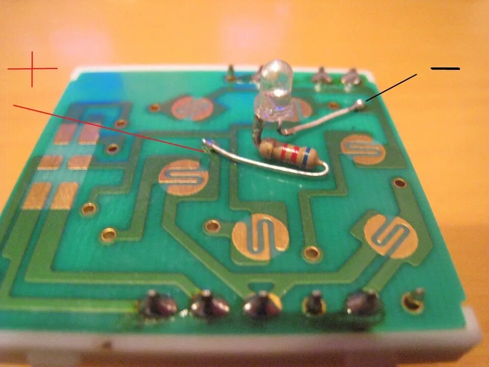 Kaa-3528esgc. Полупроводниковые светодиоды. Светодиод на плате. Светодиод на плате. Arduino светодиод.