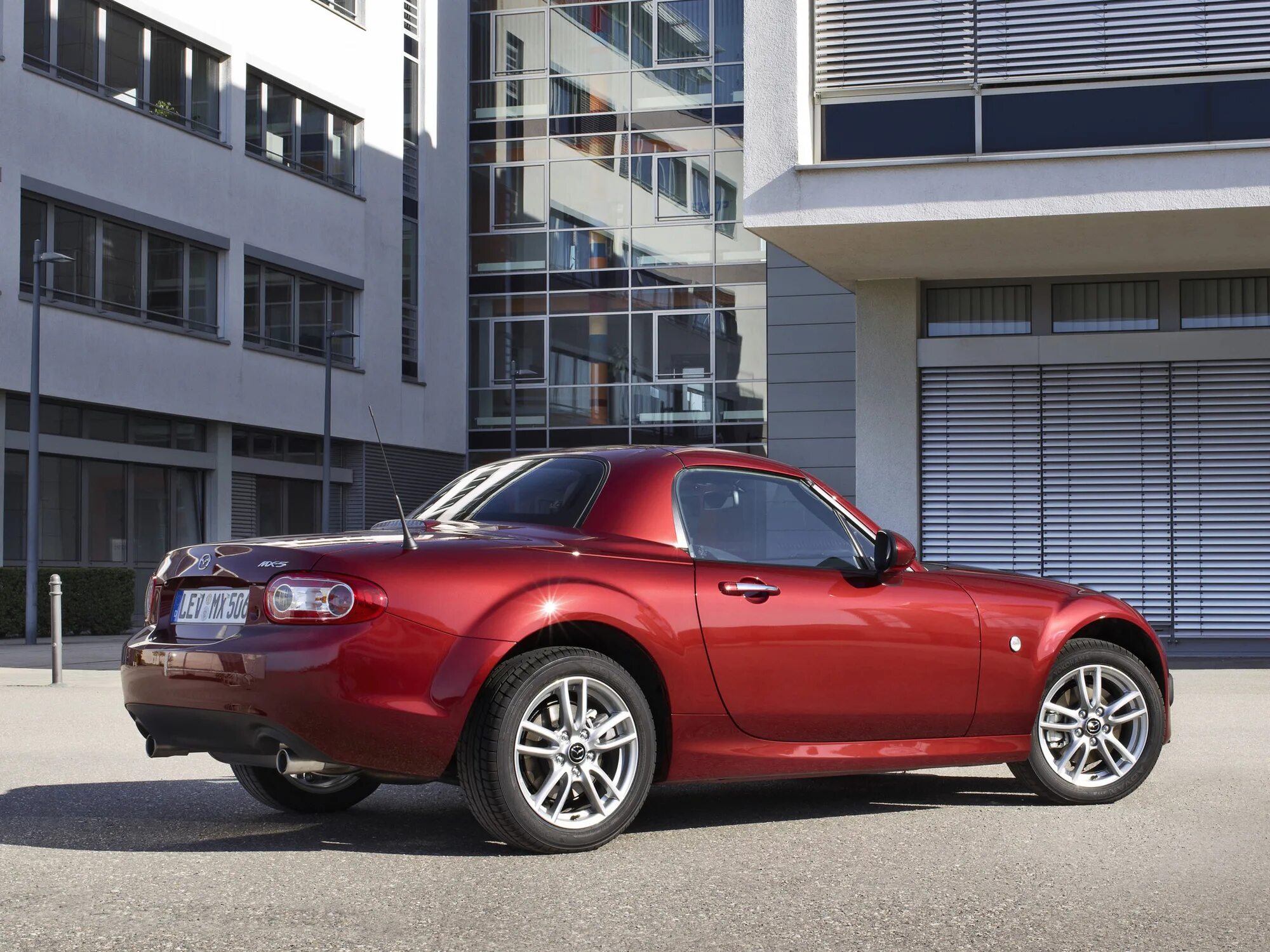 Mazda mx купить. Mazda MX-5 NC. Mazda MX-5 Roadster. Mazda MX-5 купе. Mazda MX-5 родстеры.