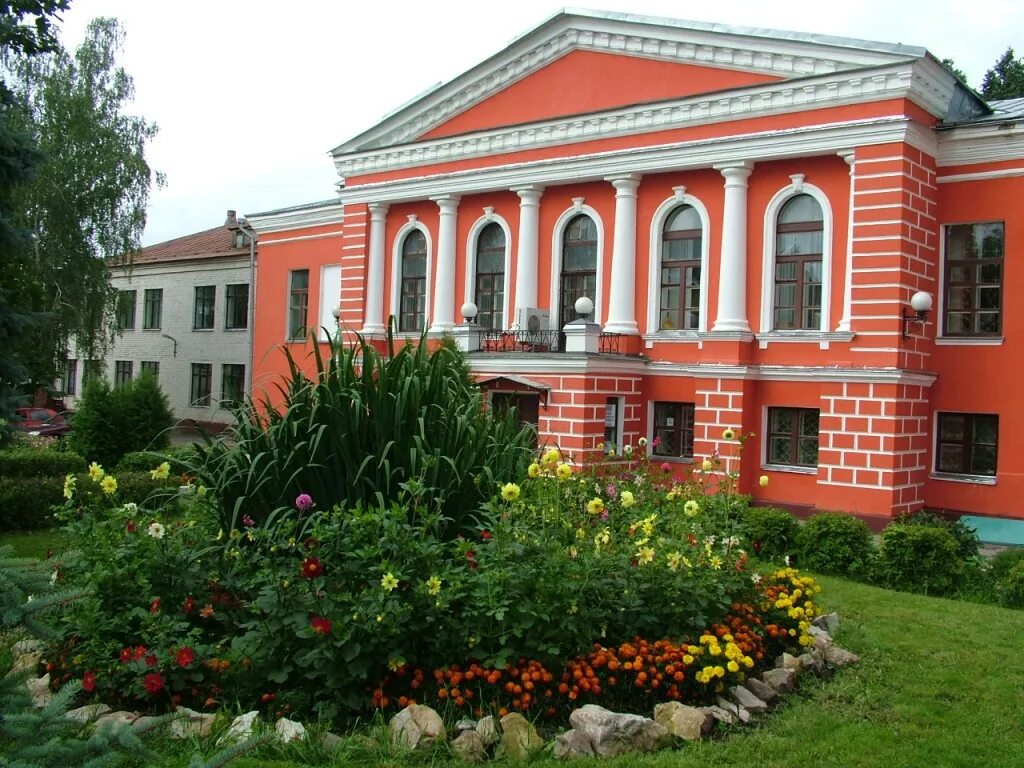 Сайт калужской обл. Особняк купца Теренина Калуга. Усадьба Терениных Калуга. Памятники архитектуры Калуги. Архитектура города Калуги.