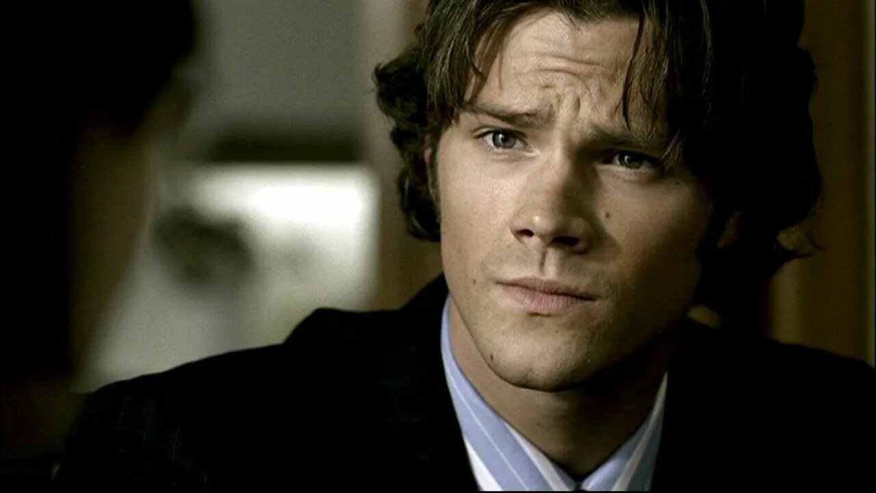 сэм винчестер взгляд. сэм винчестер щенячьи глазки. сэм винчестер сверхъестественное щенячьи глаза. сэм винчестер взгляд. щенячий взгляд у человека.