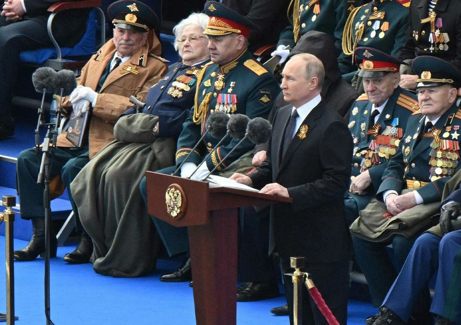 Парад в китае 2025. Парад в москве 2025 шойгу. шойгу на параде победы 2025. шойгу на параде победы 2025.