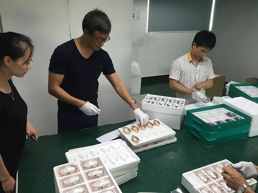 Китайские поставщики. Заводы в китае. Торговля товарами из китая. Поставщик товаров из китая. Производство в китае.