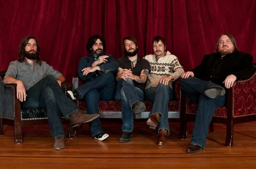 Lucky horse группа. Группа band of horses. Группа horse. Группа horses. Murder horse the band.