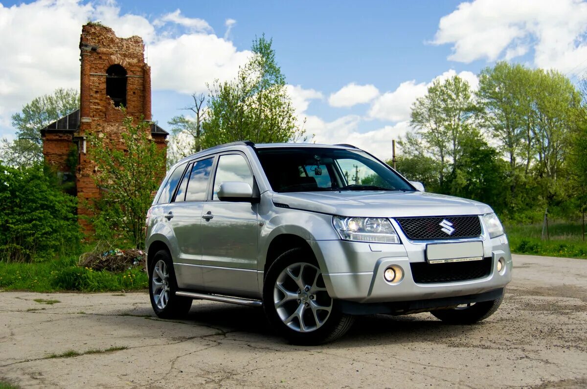 Омск купить гранд витару. Suzuki Grand Vitara III. Внедорожник Suzuki Grand Vitara. Suzuki Grand Vitara III 2.0. Suzuki Grand Vitara 2008.