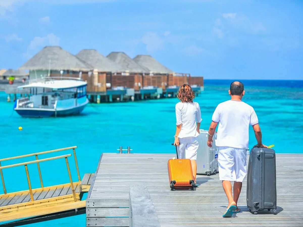 Путешествие на самолете. Отпуск у моря. Куда поехать отдыхать. Бегом в отпуск. Семейные путешествия с детьми.