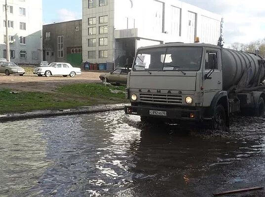 Наводнение в новокузнецке сегодня. Наводнение в Новокузнецке 2004 год. Наводнения Новокузнецк 1977г. Паводок в Новокузнецке на сегодня последние.