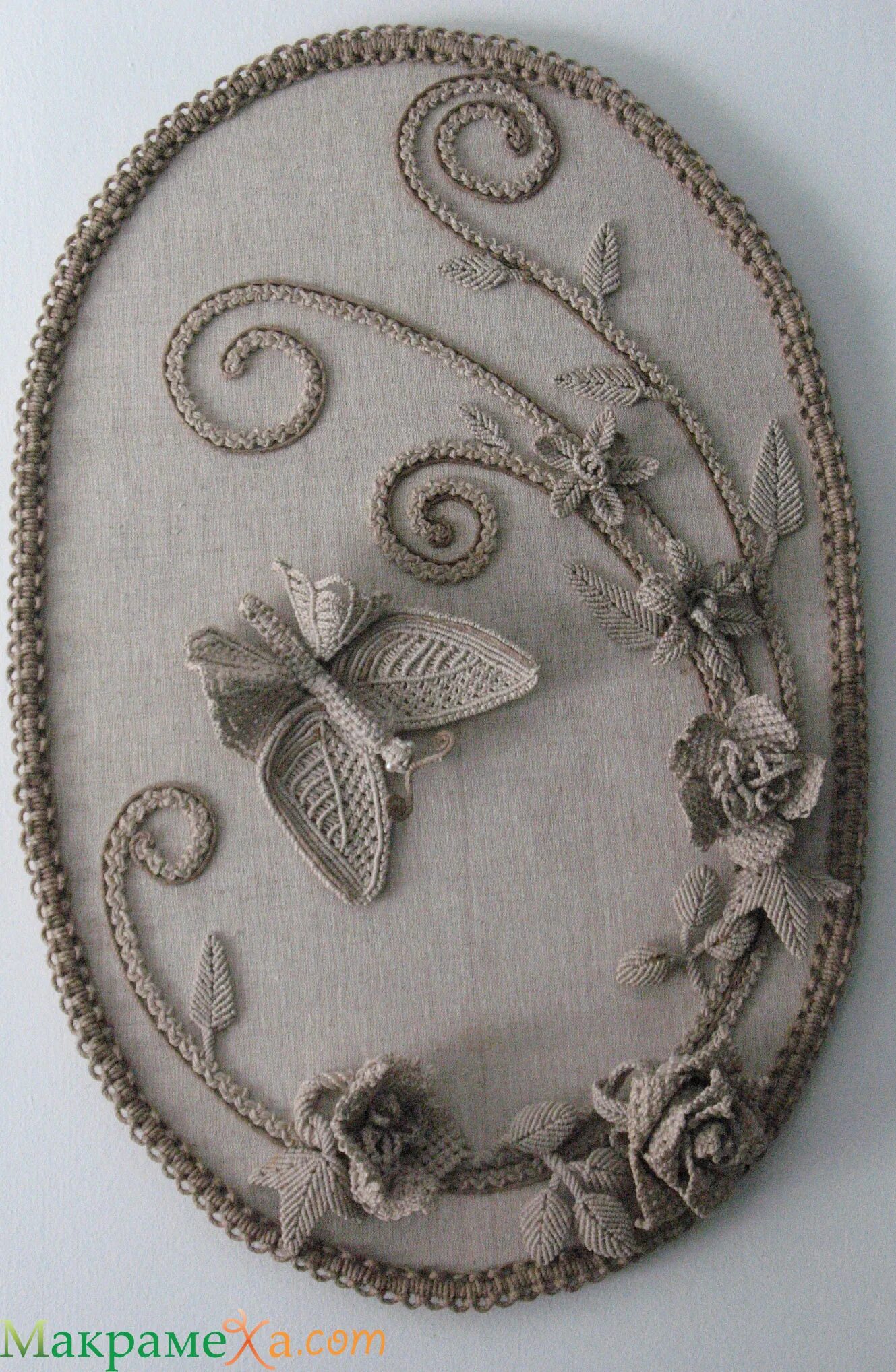 панно из джутовой ткани. цветочное панно из джута. панно на мешковине. панно из джута. панно джутовая.