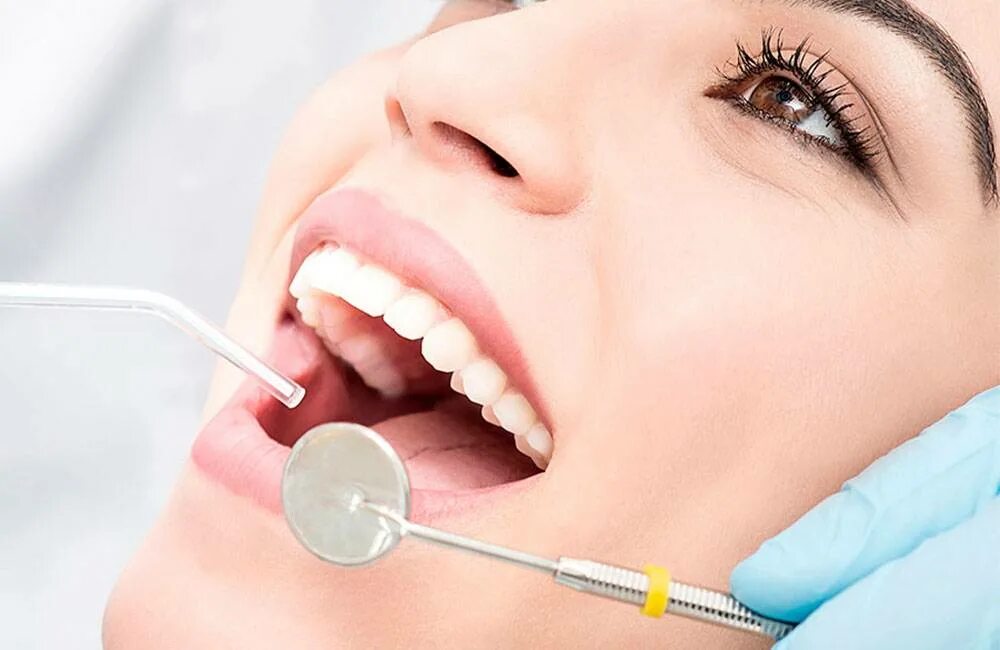 Профессиональная чистка зубов в стоматологии. Профгигиена (ультразвук + Air-Flow). Полости рта профгигиена полости рта. Гигиена полости рта Эйр флоу профессиональная.