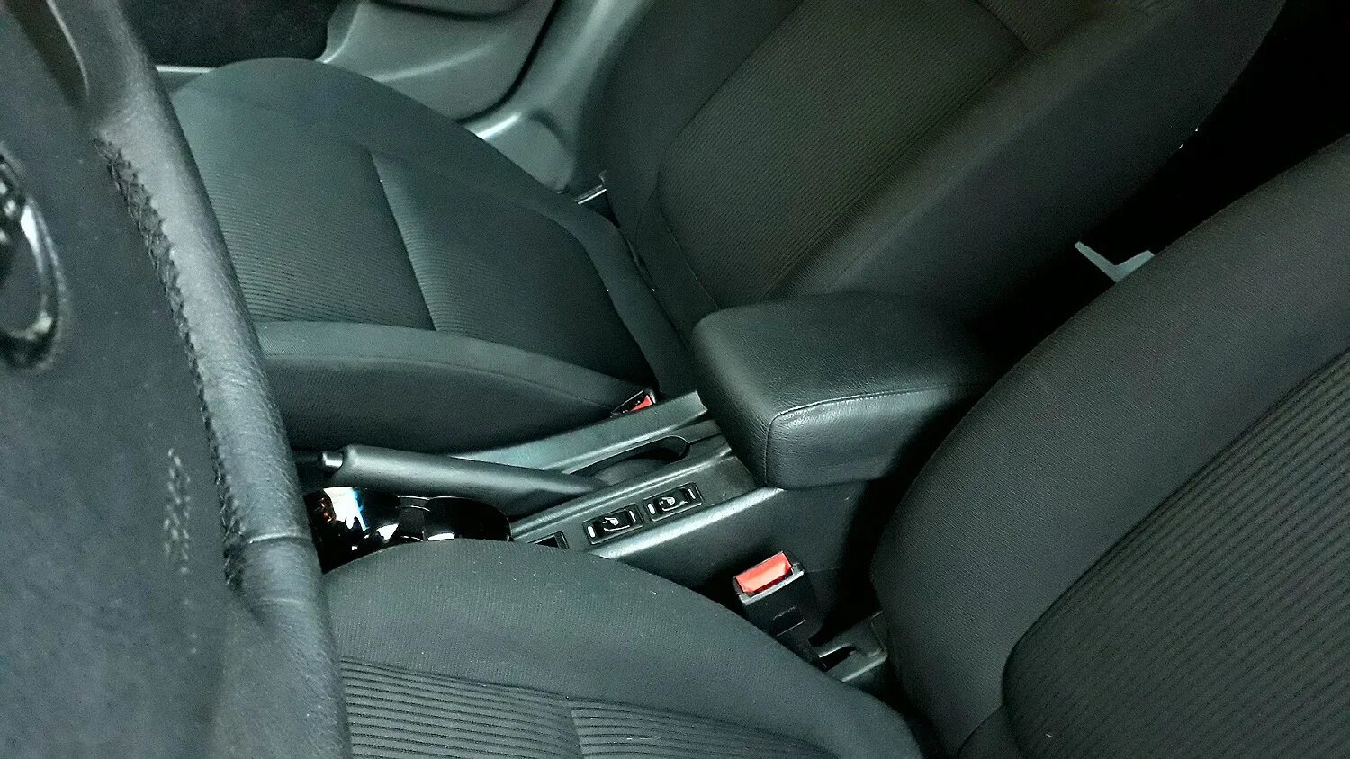 Подлокотник ниссан альмера g15. Подлокотник nissan almera g15. Подлокотник almera g15. Подлокотник ниссан альмера классик. Подлокотник nissan almera classic.