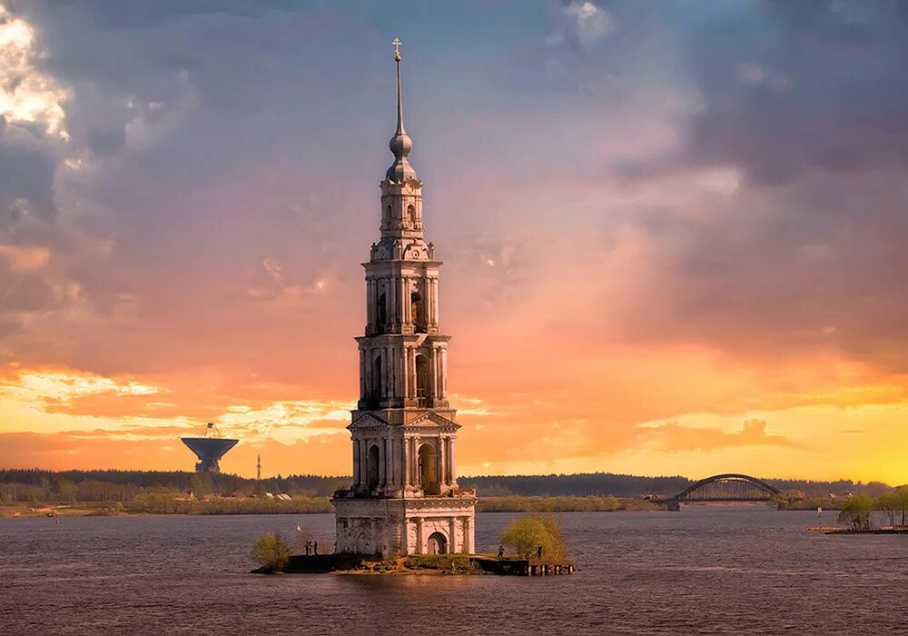 Калязин церковь в воде. Калязинская колокольня калязин. колокольня рыбинское водохранилище. рыбинское водохранилище молога. молога колокольня.