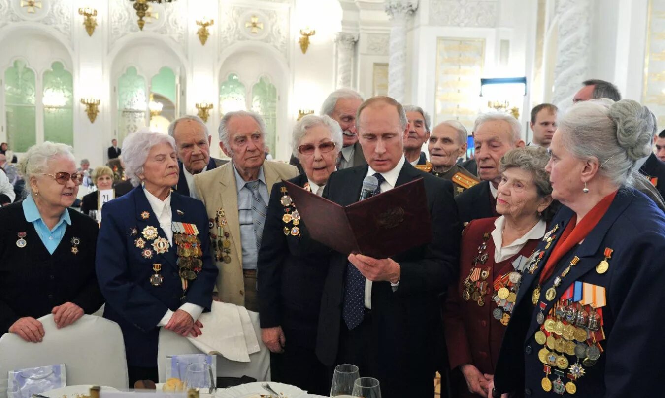 В мае повысят. Ветеран войны с Путиным.