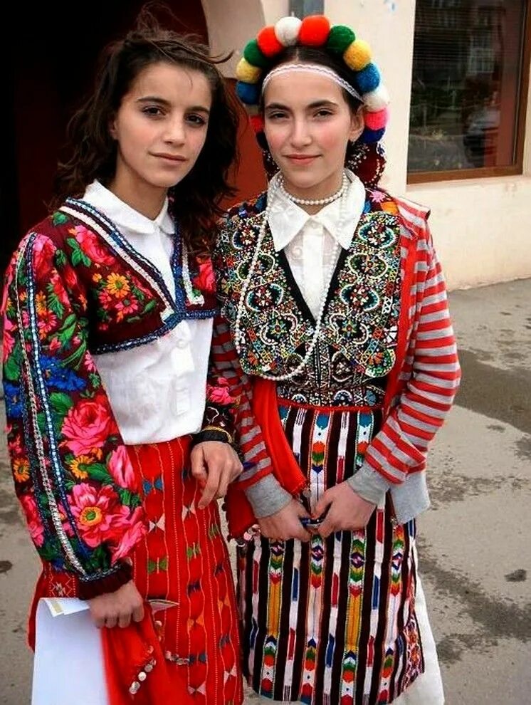 Албанцы пеласги. Албанец человек. Албанцы балканские народы. Албания национальность. Население страны албания.