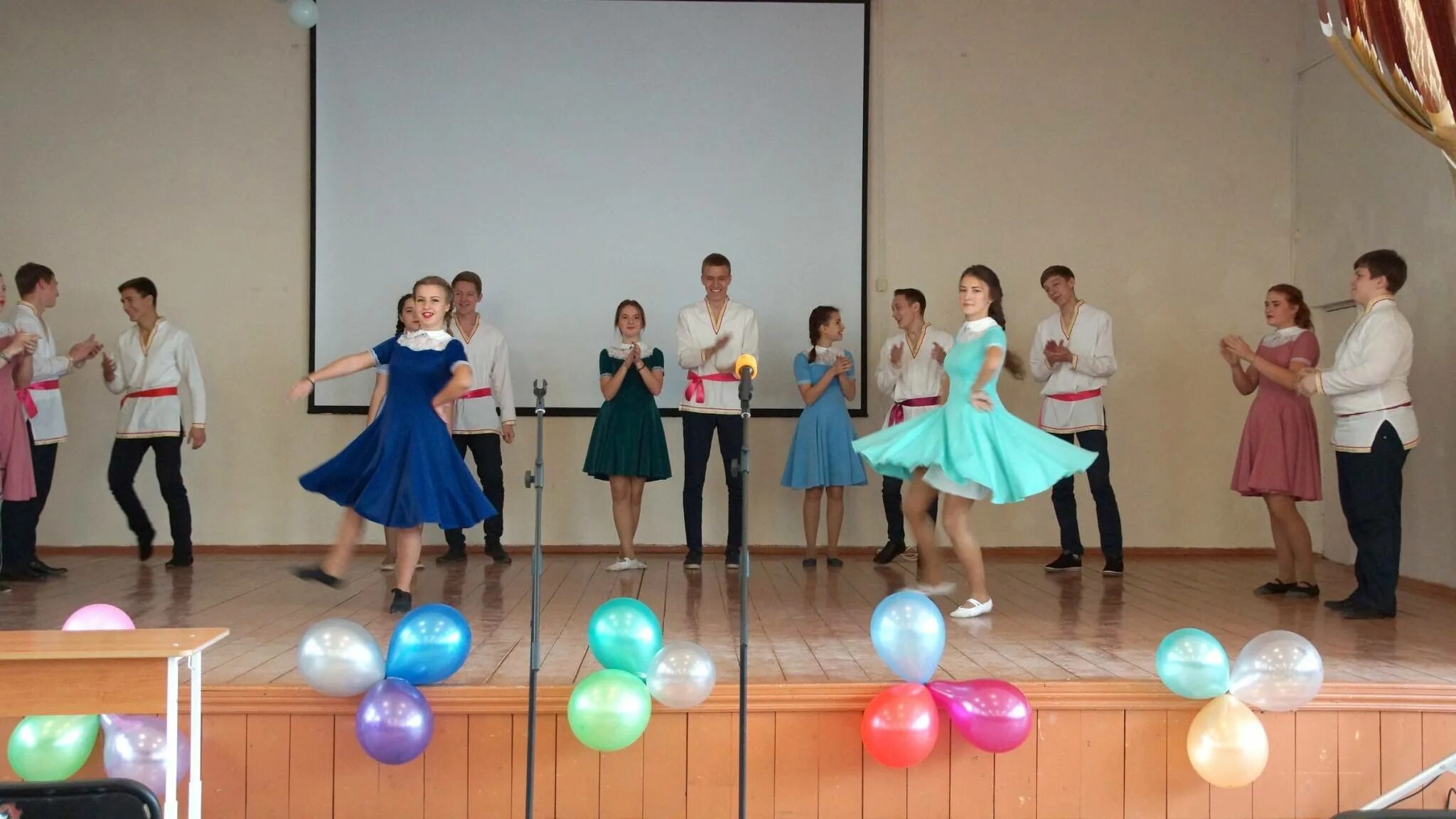 кружки в школе. детские рисунки на кружке. кружки в школе. кружка школа. сайт школы кружки.