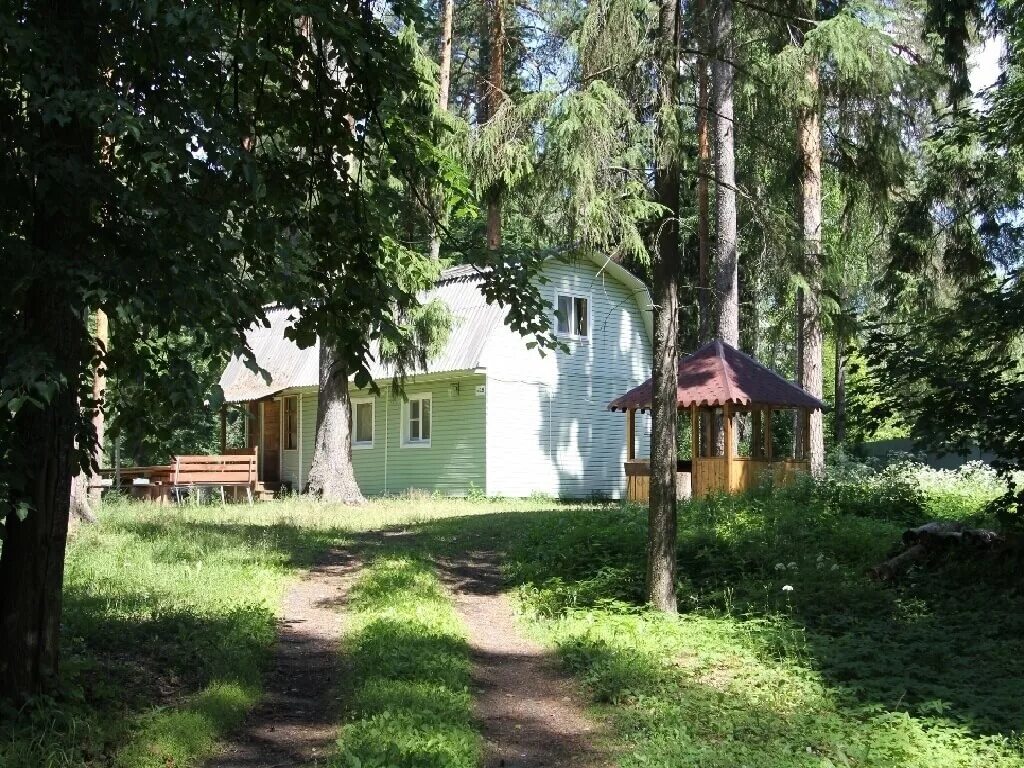 Удомля отдых. Голубые озера удомля лесная дача. Голубые озёра тверская область удомельский район. Тихая гавань приозерск турбаза. Озеро удомля тверская область.