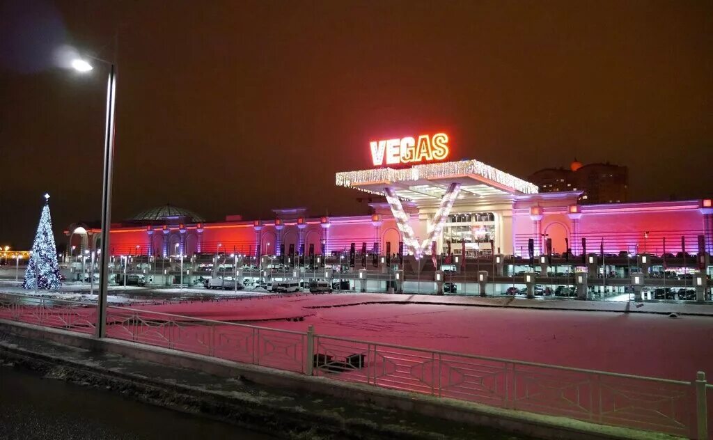 Вегас Каширское шоссе 24 км. ТРЦ Вегас 24 км МКАД. Вегас в москве фото