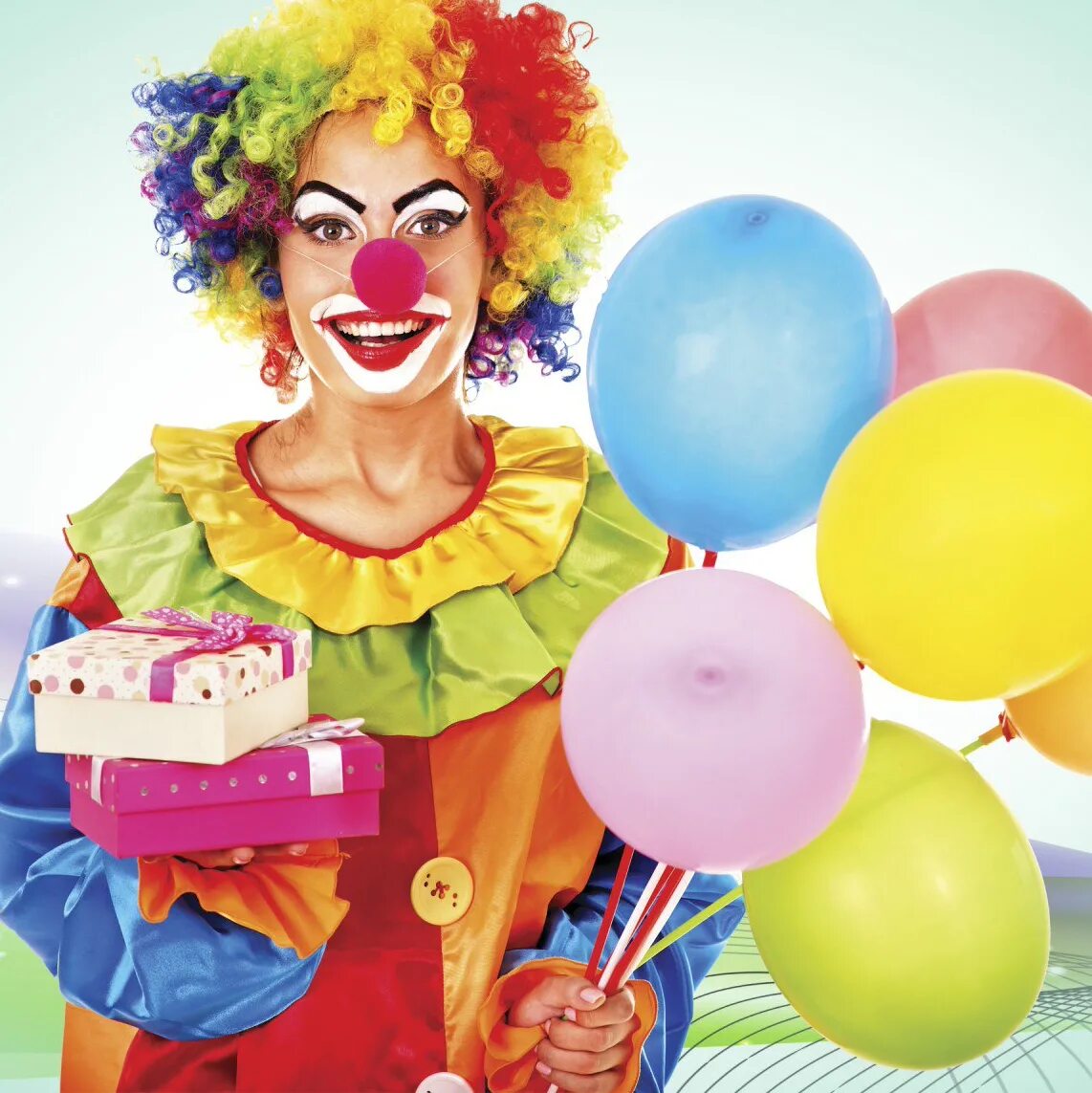 Поздравить аниматора. Клоун поздравляет с днем рождения. Детский праздник. Открытка с днем рождения с клоуном. Аниматор клоунесса и клоун.