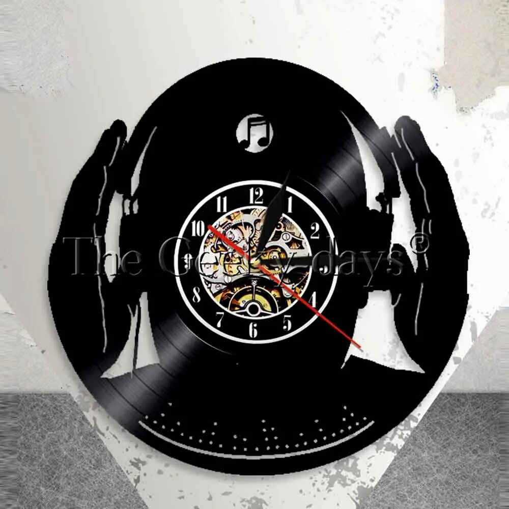 Час час dj. Часы на виниловой пластинке. часы из пластинки ди джей. часы диджей наручные.