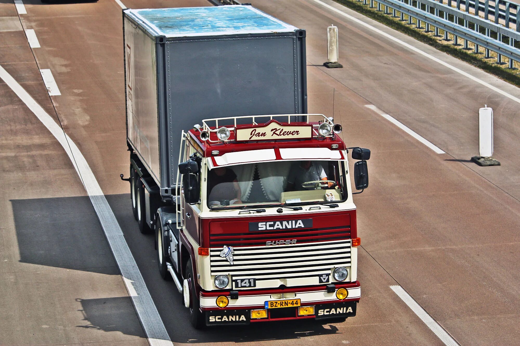 Первая скания. Scania 1 series a462. Scania 1. Скания 1 поколения. Scania старая.