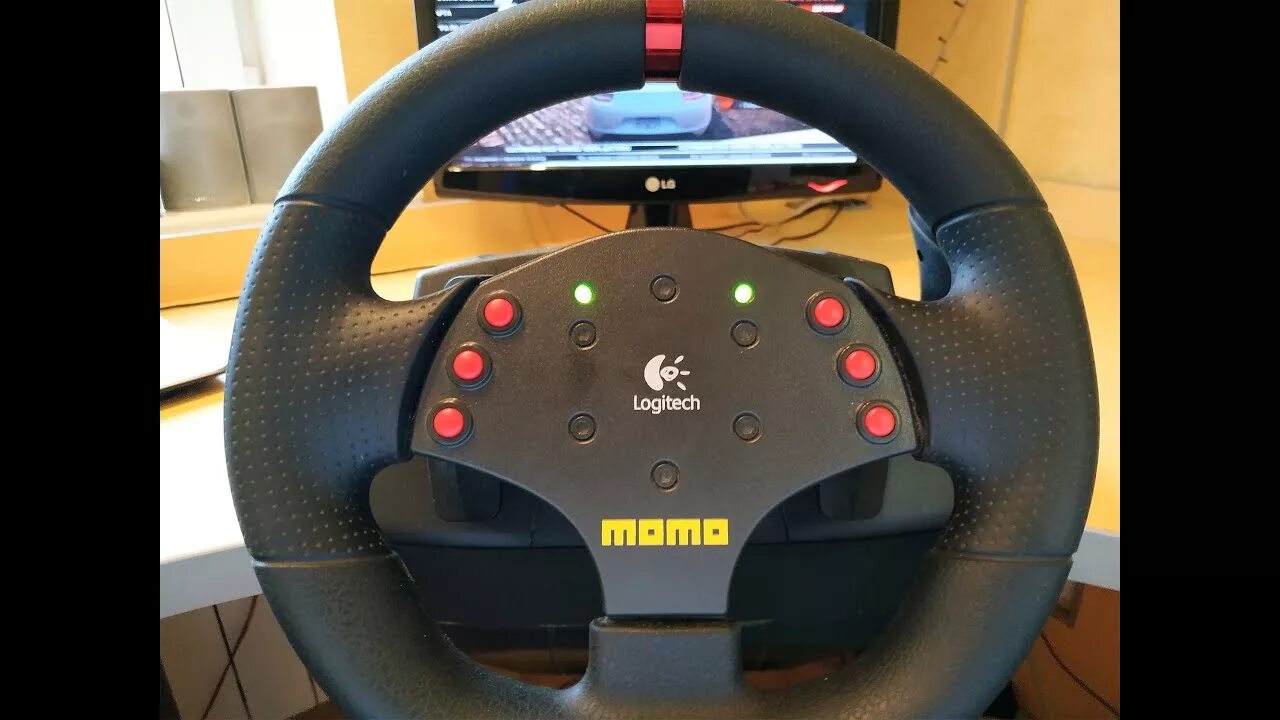 Драйвера на руль logitech momo racing. Руль Momo Racing. Руль Logitech Momo Racing. Руль МОМО рейсинг. Logitech Momo 900 Mod.