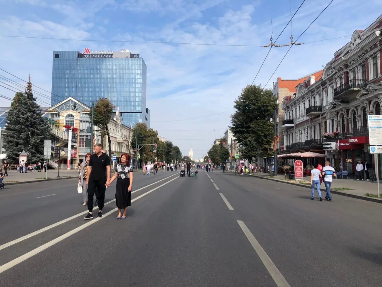 Пешеходная улица воронежа. Пешеходная улица в воронеже центральная. Улица кирова воронеж. Проспект революции 36/38 воронеж. Пешеходная улица воронежа.