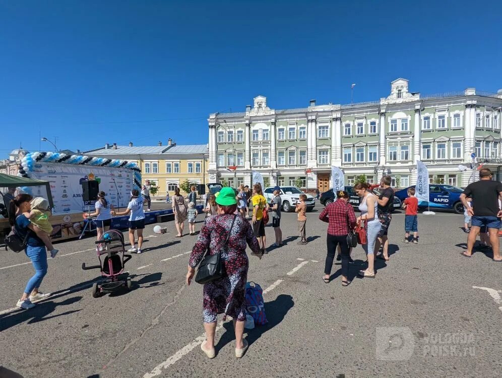 С праздником города Вологда. День города Вологда. Праздник в городе. День города Вологда фото.