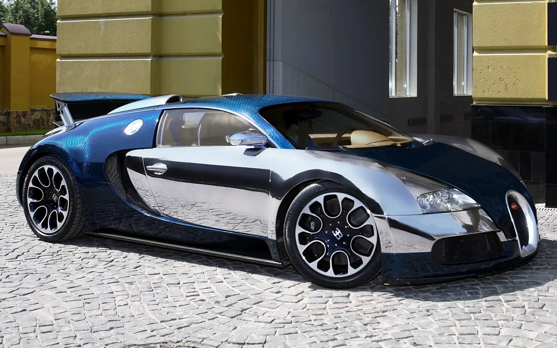 Bugatti сайт. Bugatti Veyron автомобили Bugatti. Bugatti Veyron 16.4. Бугатти Вейрон Бугатти Вейрон. Бугатти Вейрон 2011.