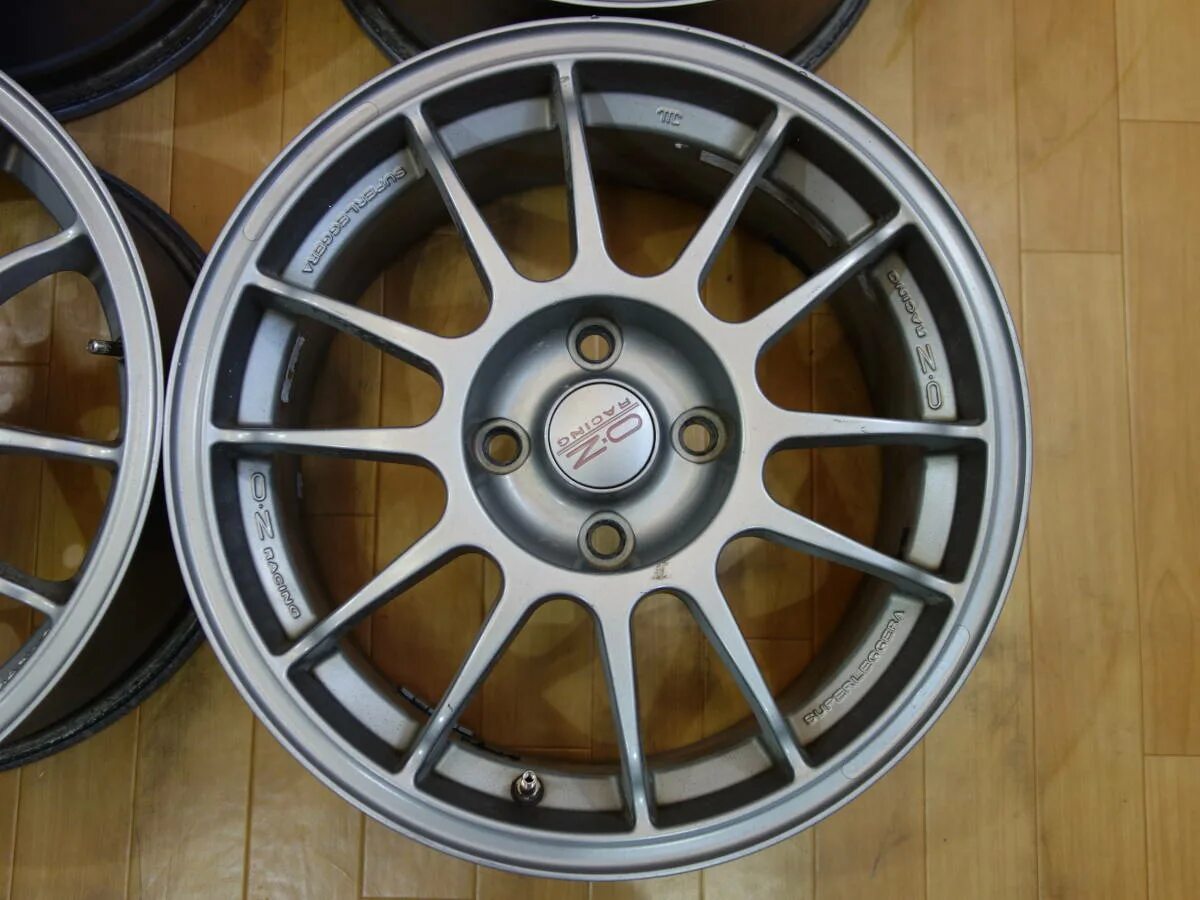 Диск р14 4 100. Штампы r16 4x100 рено. Oz racing диски r16. Диски honda r14 штамповки. Штампованные диски r14 на ваз.