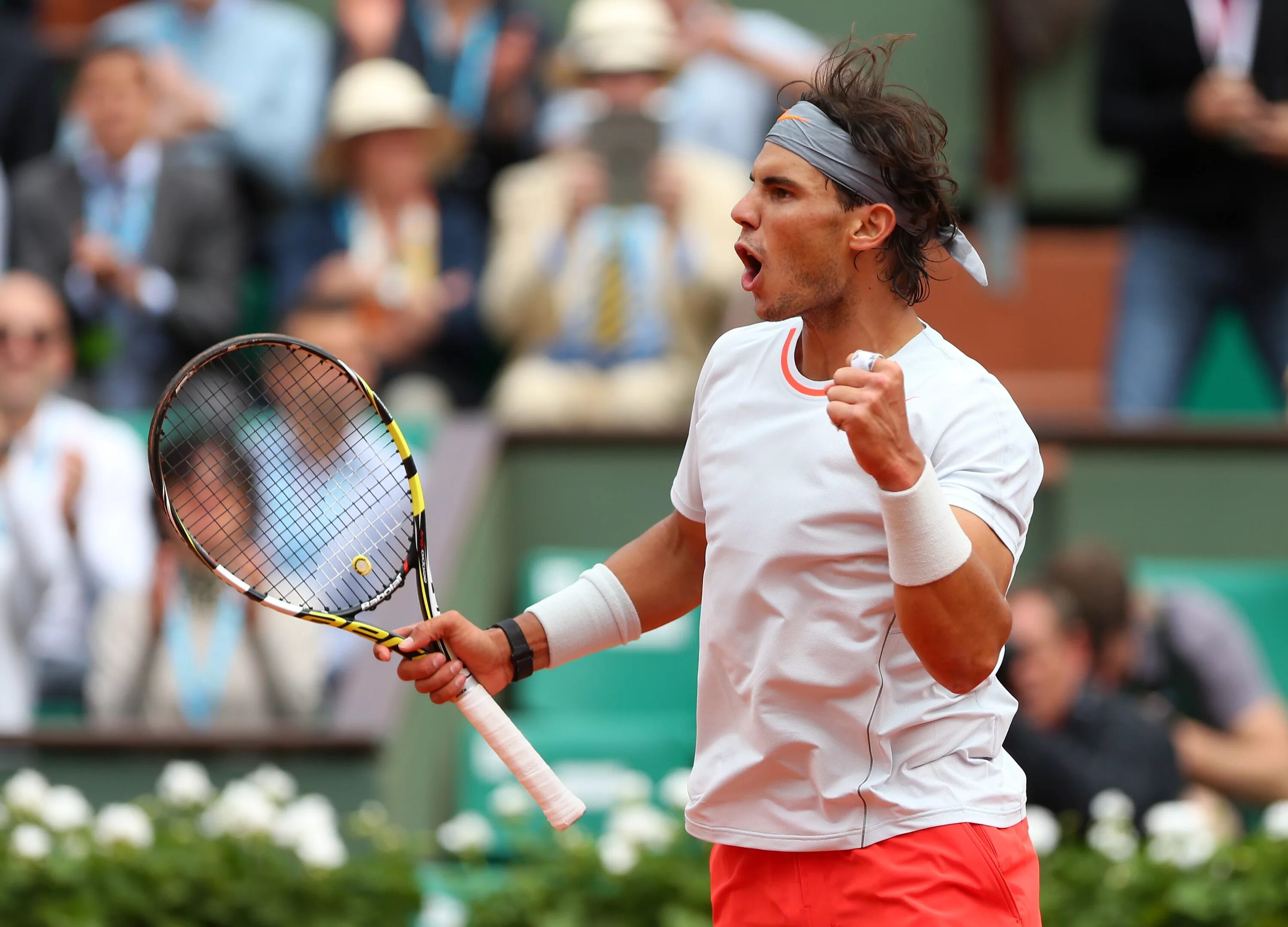 Теннисные матчи. Теннис Rafael Nadal. Теннисист Рафаэль Надаль с ракеткой. Rafael Nadal Tennis photo. Первая ракетка мира мужчины Надаль.