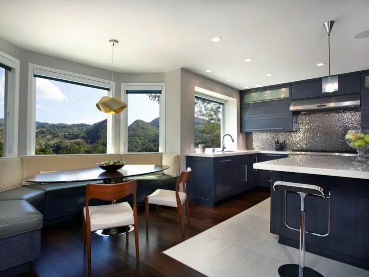 Как зрительно увеличить пространство малогабаритной квартиры homify Kitchen inte
