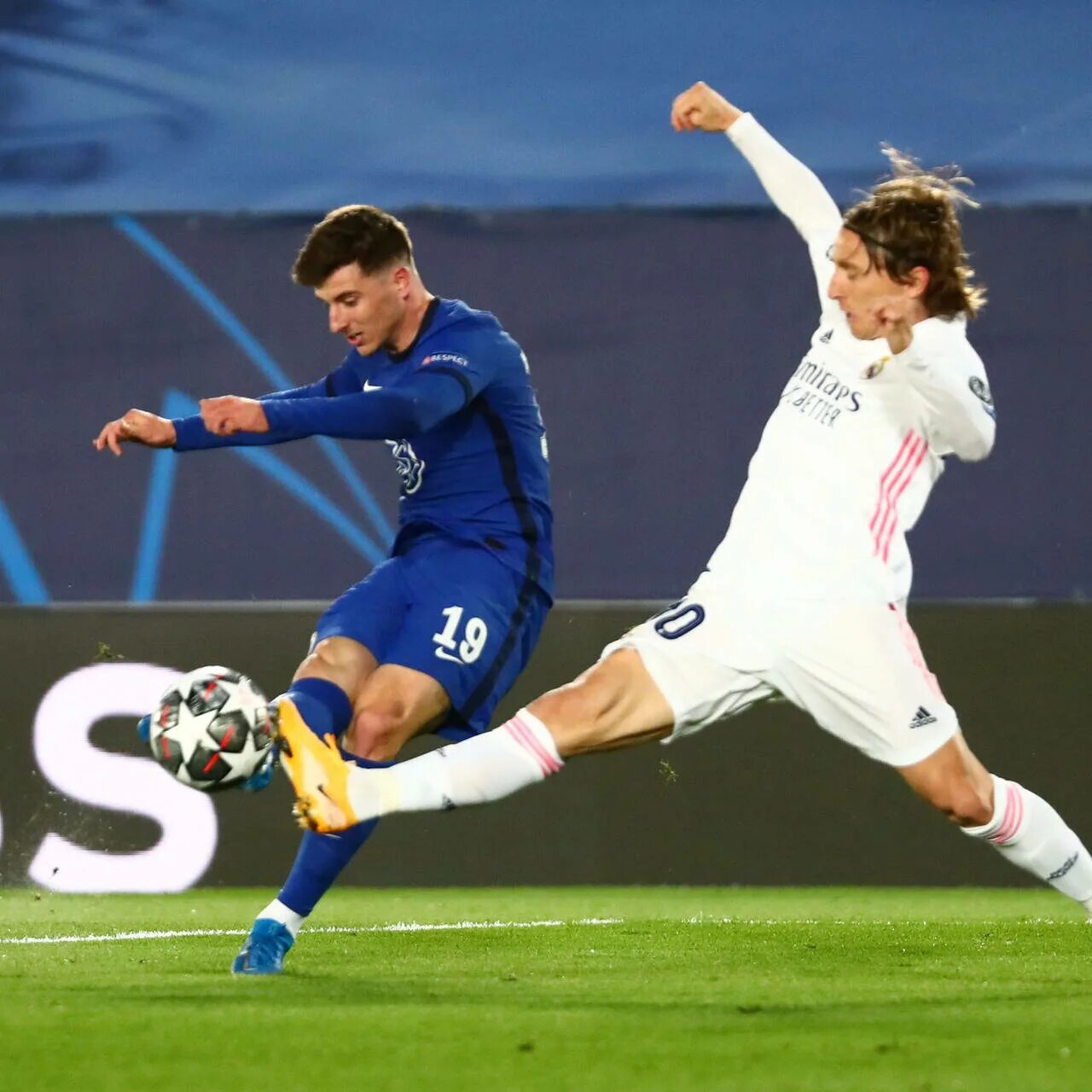 Реал мадрид vs вильярреал. Счет последнего матча реала. Реал мадрид следующий матч. Карим бензема реал мадрид 2022. Псж реал хет-трик бенземы.