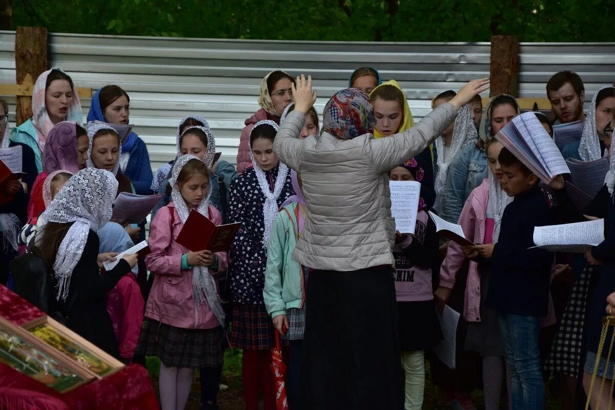 свято-троицкого храма села емелево горномарийского благочиния. емелево горномарийский район марий. емелево горномарийский район храм. дом емелево горномарийский. священники горномарийского благочиния.